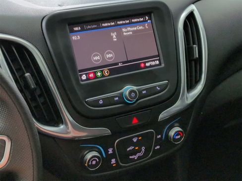 Used 2020 Chevrolet Equinox LT image 26