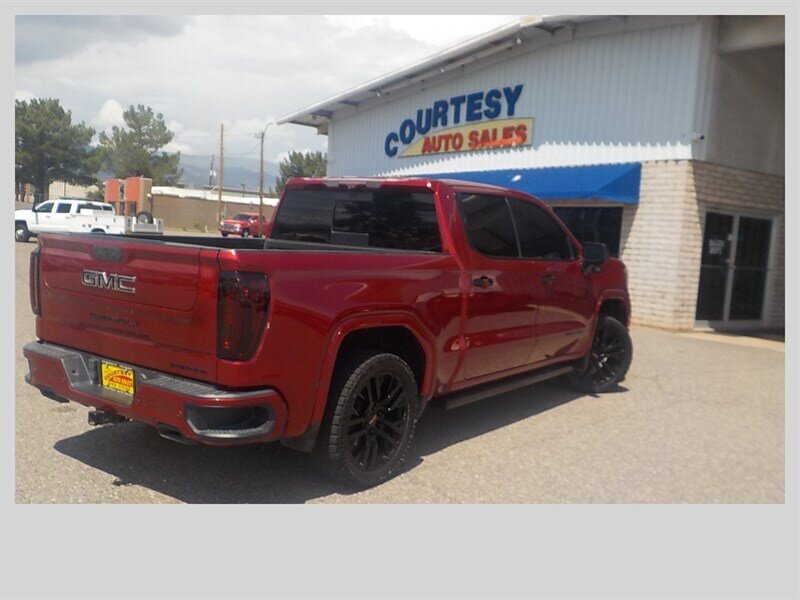 Used 2021 GMC Sierra 1500 Denali w/ Denali Ultimate Package AWD/4WD image 9