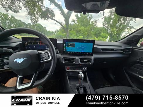 Used 2025 Ford Mustang Coupe RWD image 5