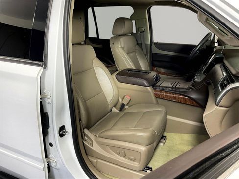 Used 2016 Chevrolet Tahoe LTZ AWD/4WD image 30
