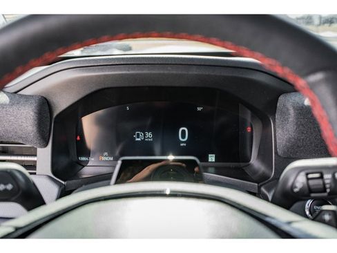 Used 2025 Ford Explorer ST image 14