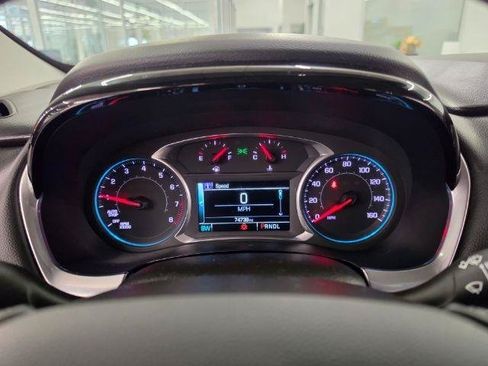 Used 2019 Chevrolet Traverse LT FWD image 19