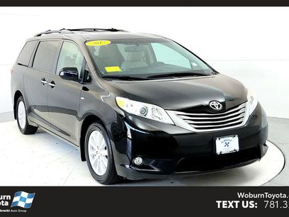 Certified 2017 Toyota Sienna XLE Premium