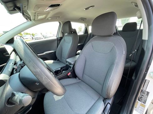 Certified 2025 Kia K4 FWD image 21