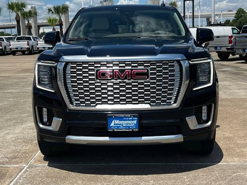 Used 2023 GMC Yukon XL Denali w/ Denali Reserve Package RWD image 3