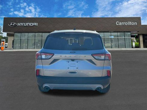 Used 2022 Ford Escape Titanium image 6