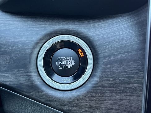 New 2025 Jeep Grand Cherokee L Limited image 11