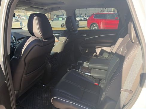 Used 2017 Acura MDX SH-AWD w/ Advance Package image 9