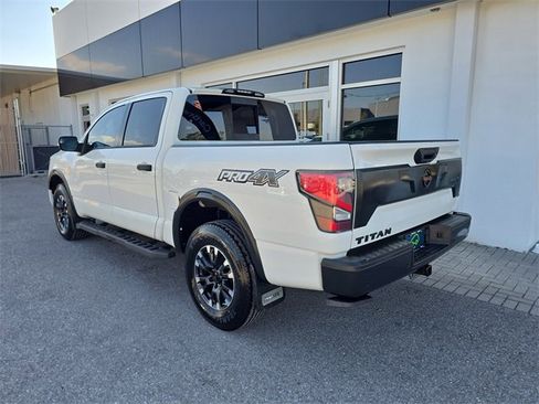 Used 2021 Nissan Titan PRO-4X w/ Pro-4x Convenience Package image 5