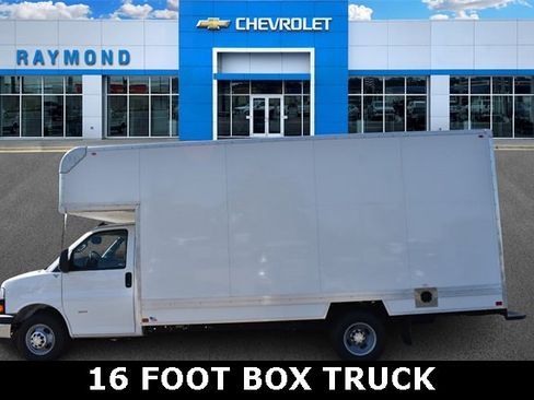 New 2025 Chevrolet Express 3500 Work Van w/ Power Convenience Package image 6