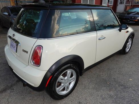 Used 2006 MINI Cooper Hardtop image 6