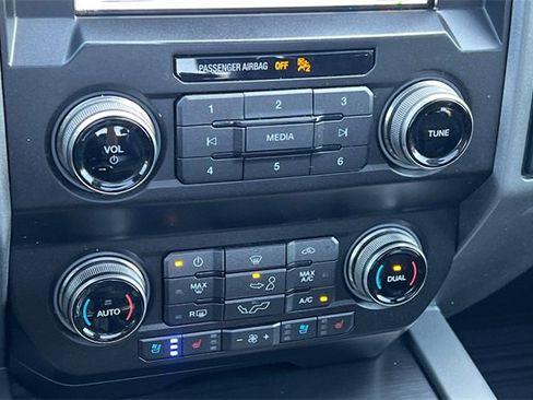 Used 2019 Ford F150 Raptor w/ Equipment Group 802A Luxury image 23