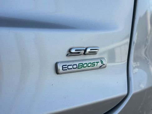 Used 2019 Ford Fusion SE image 27