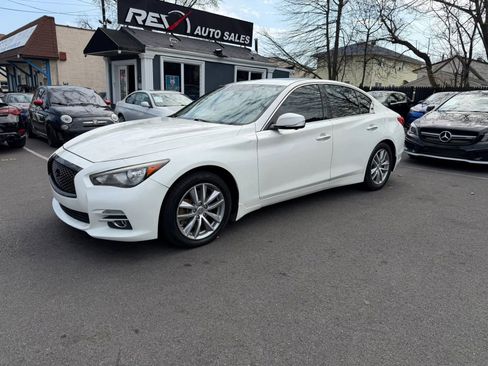 Used 2017 INFINITI Q50 Premium w/ 2.0T Premium Plus Package image 1
