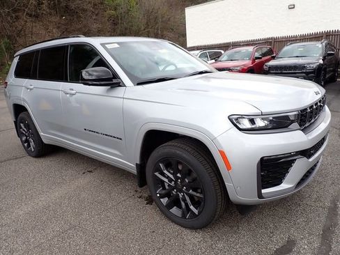 New 2026 Jeep Grand Cherokee L Limited AWD/4WD image 9