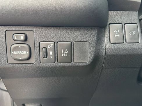 Used 2016 Toyota RAV4 SE w/ Advanced Technology Package AWD/4WD image 17