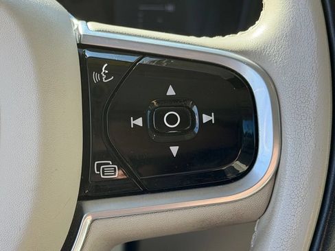 Used 2019 Volvo S60 T5 Momentum w/ Premium Package FWD image 16
