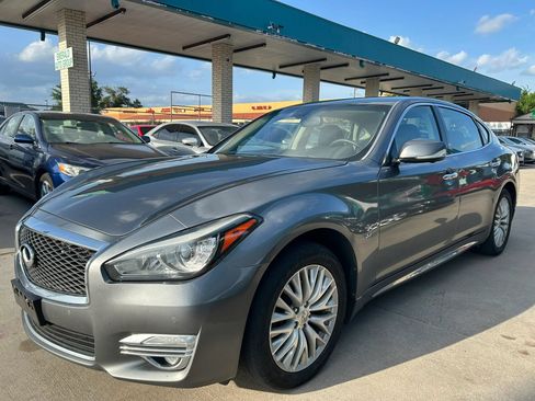 Used 2019 INFINITI Q70 L 3.7 AWD/4WD image 1