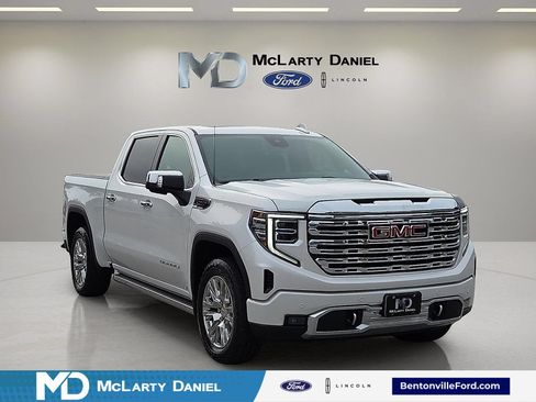 Used 2023 GMC Sierra 1500 Denali AWD/4WD image 1