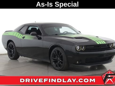 Used 2017 Dodge Challenger R/T w/ Blacktop Package RWD image 1