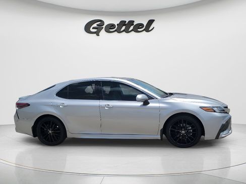 Certified 2022 Toyota Camry XSE FWD image 4