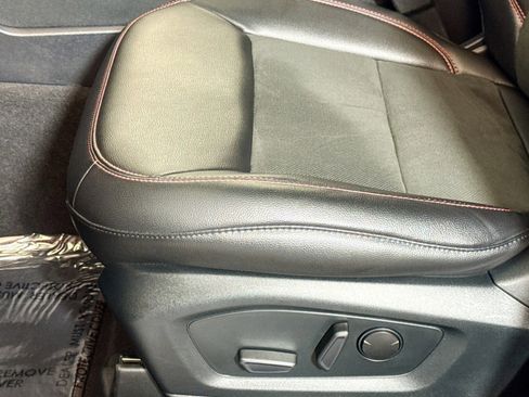 Used 2022 Ford Explorer ST-Line w/ Class IV Trailer Tow Package image 18