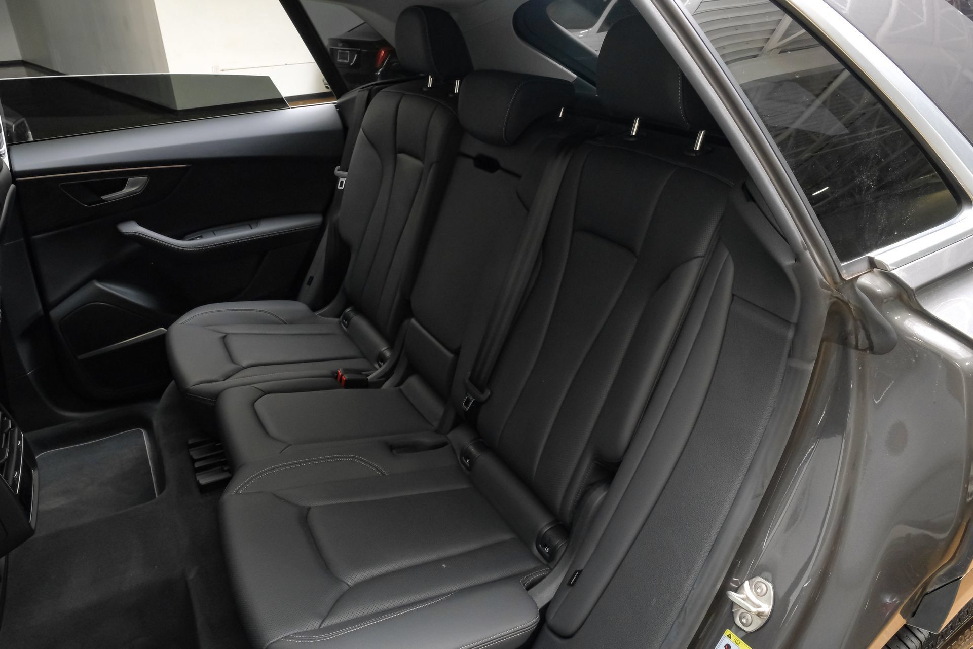 Used 2023 Audi Q8 Premium Plus w/ Premium Plus Package AWD/4WD image 45