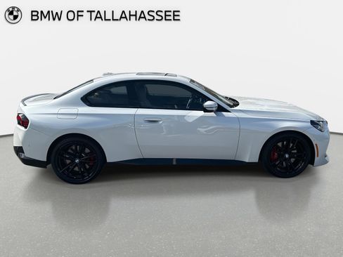 Used 2024 BMW 230i Coupe w/ Premium Package image 4