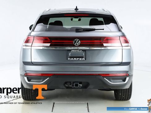 Used 2024 Volkswagen Atlas Cross Sport SE w/ Panoramic Sunroof Package FWD image 47