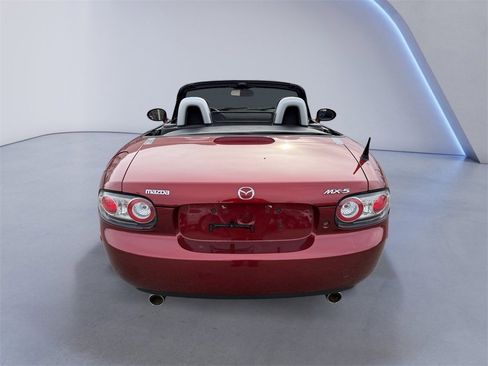 Used 2007 MAZDA MX-5 Miata Touring image 4
