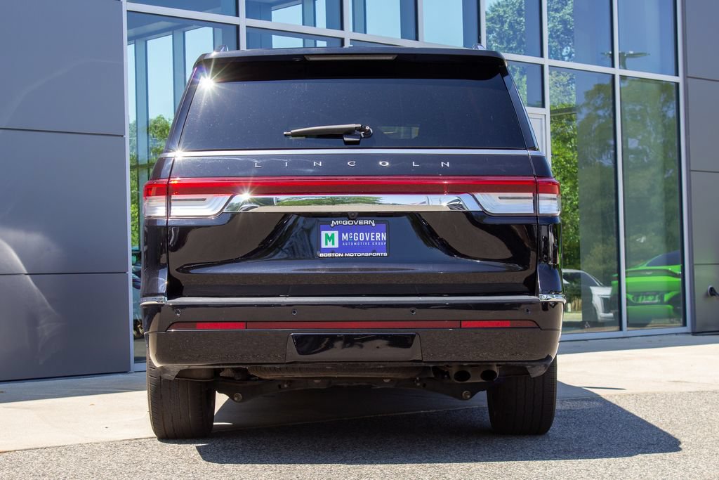 Used 2024 Lincoln Navigator Reserve AWD/4WD image 9