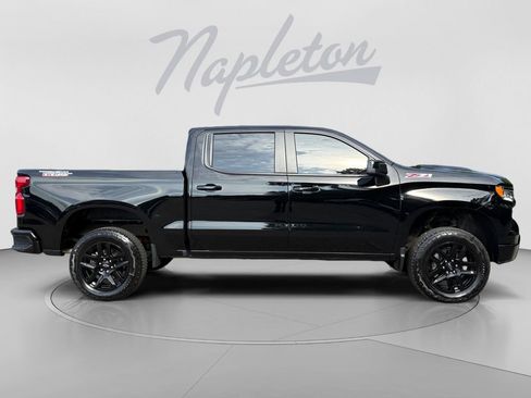 Used 2025 Chevrolet Silverado 1500 LT Trail Boss w/ Convenience Package II AWD/4WD image 9