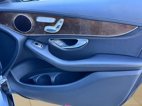 Used 2016 Mercedes-Benz GLC 300 4MATIC image 15