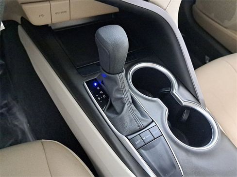 Used 2024 Toyota Camry LE image 30