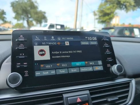 Used 2022 Honda Accord Sport image 16