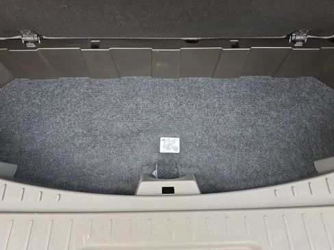 Used 2015 Chevrolet Traverse LT w/ Style and Technology Package FWD image 47