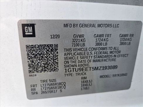 Used 2021 GMC Sierra 1500 AT4 w/ AT4 Premium Package AWD/4WD image 17