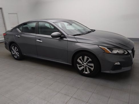 Used 2021 Nissan Altima 2.5 S FWD image 11