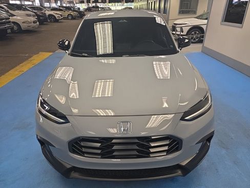 Used 2025 Honda HR-V Sport image 14