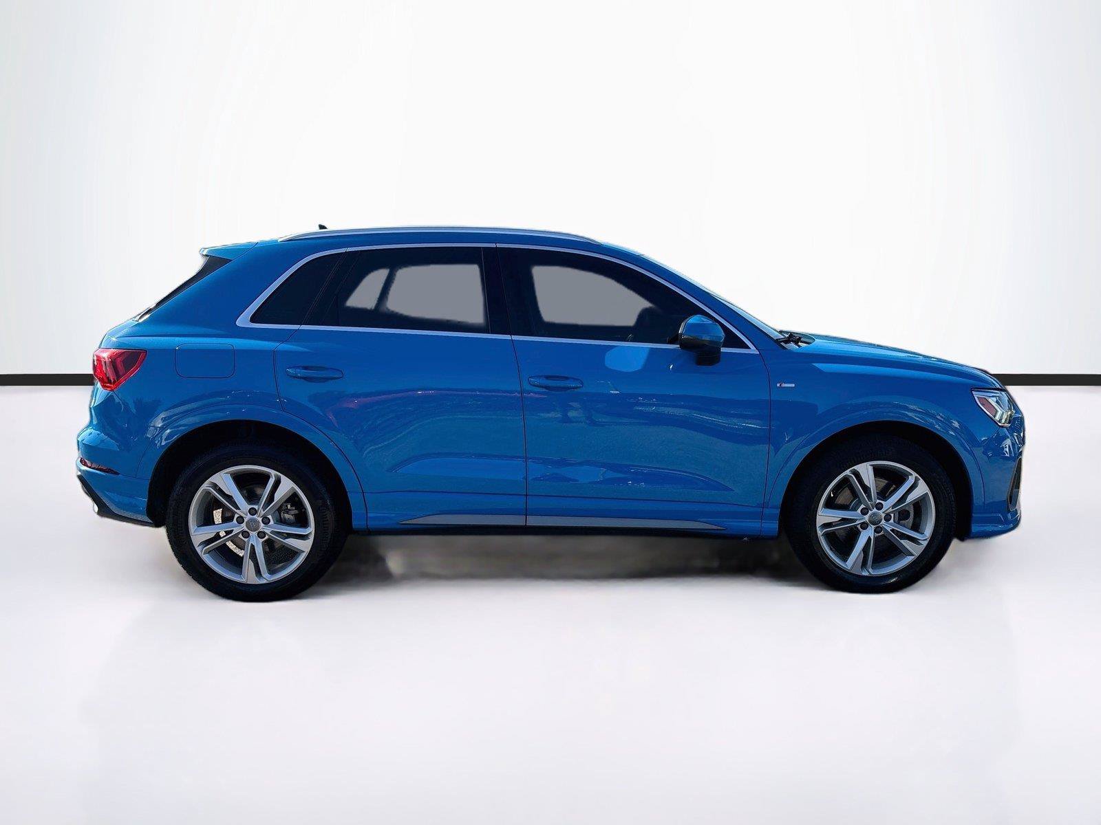Used 2020 Audi Q3 2.0T Premium Plus w/ Premium Plus Package AWD/4WD image 8