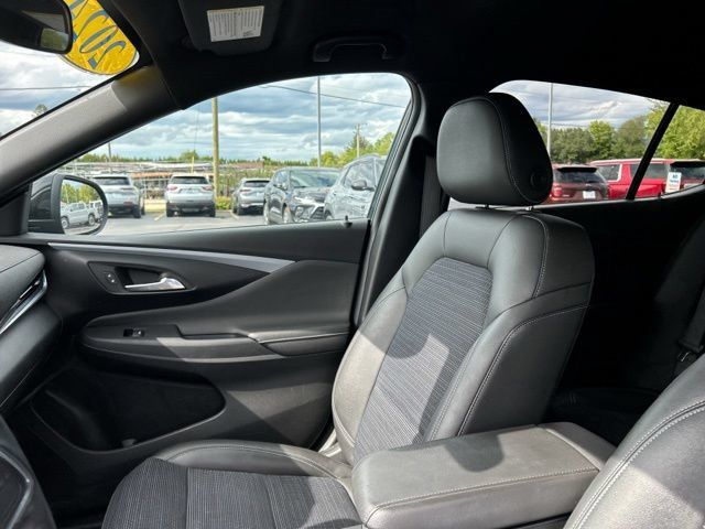 Used 2024 Buick Envista Sport Touring w/ Convenience I Package FWD image 30