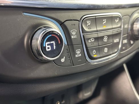 Used 2023 Chevrolet Traverse LT w/ LPO, Floor Liner Package image 20