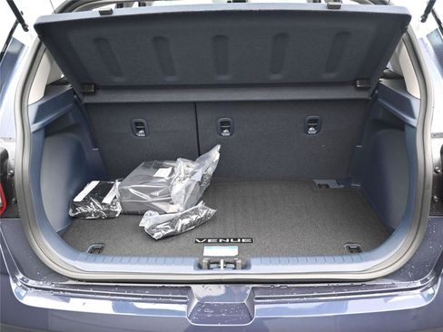 New 2026 Hyundai Venue SEL image 7