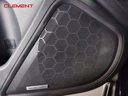 Used 2022 Subaru Outback Limited image 25