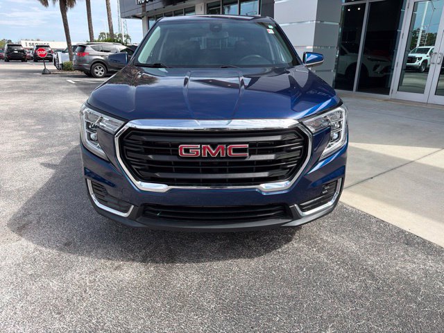Used 2022 GMC Terrain SLE FWD image 3