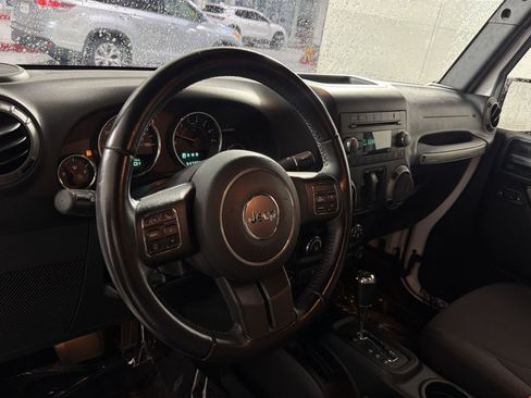 Used 2016 Jeep Wrangler Sport w/ Quick Order Package 24S AWD/4WD image 21