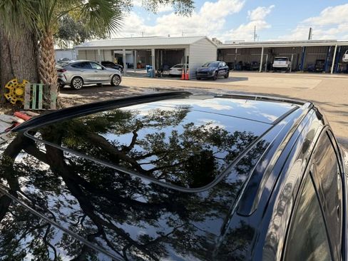 Used 2023 Porsche Cayenne S image 11