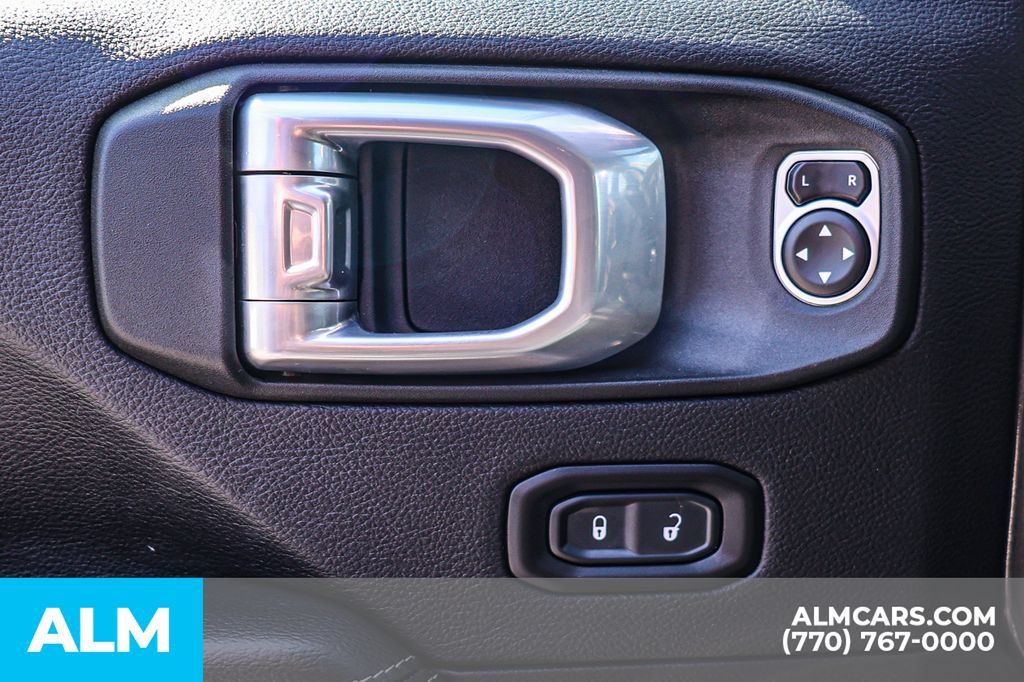 Used 2021 Jeep Wrangler Unlimited Sahara w/ Uconnect 4C Nav & Sound Group AWD/4WD image 44