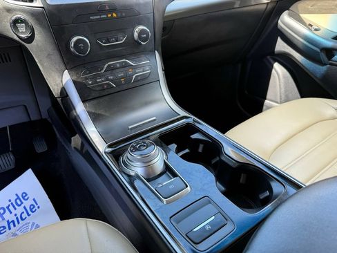 Used 2019 Ford Edge SEL w/ Equipment Group 201A AWD/4WD image 15