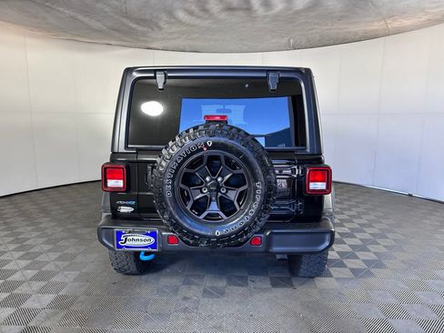 Used 2023 Jeep Wrangler Unlimited w/ Cold Weather Group AWD/4WD image 6